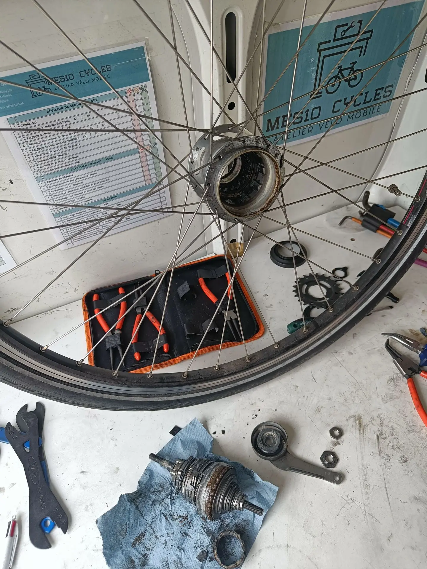 Aperçu sur le matériel et travail sur vélo électrique