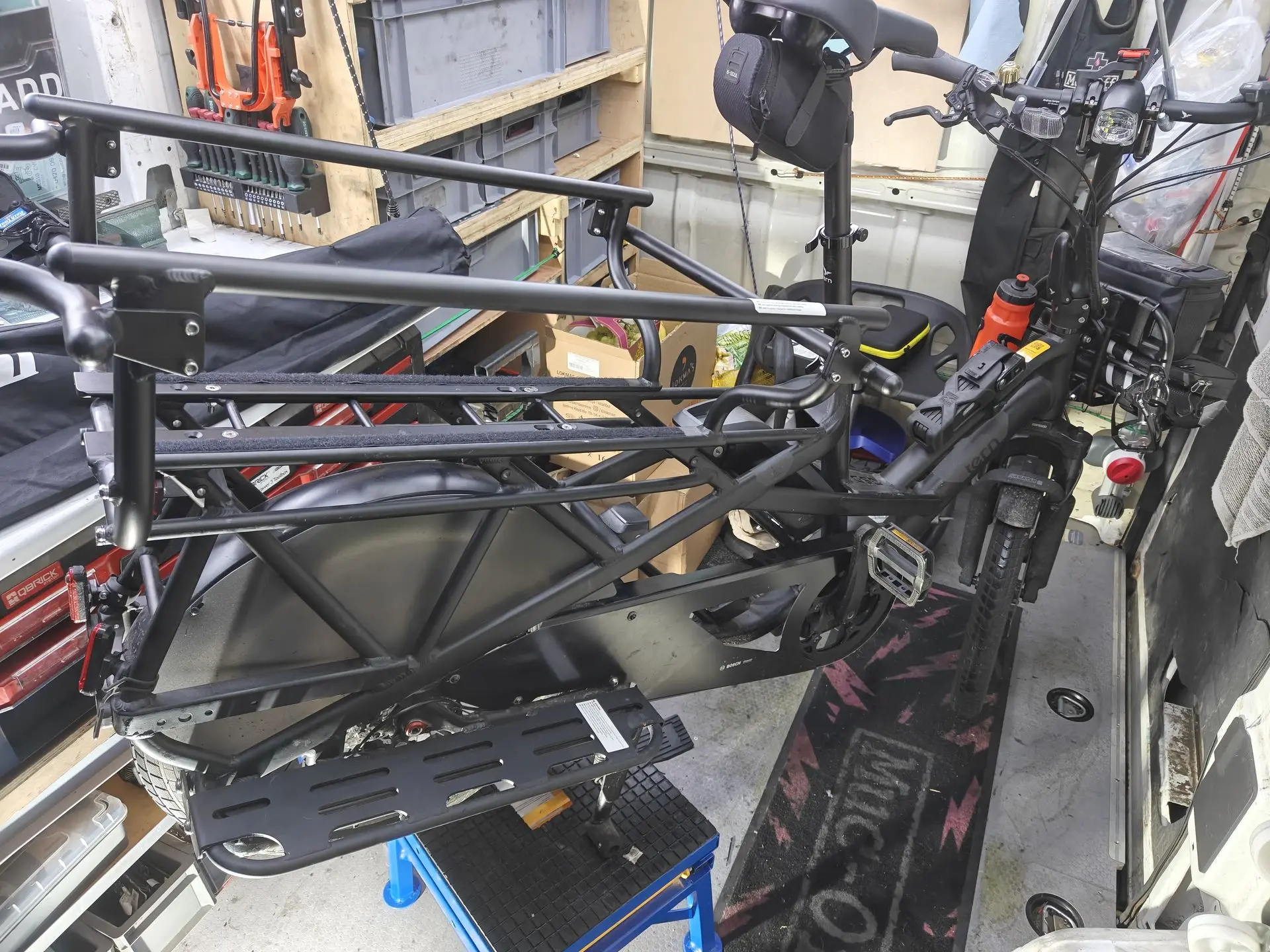 Atelier mobile Mes10 Cycles pour réparation vélo cargo à domicile Liège