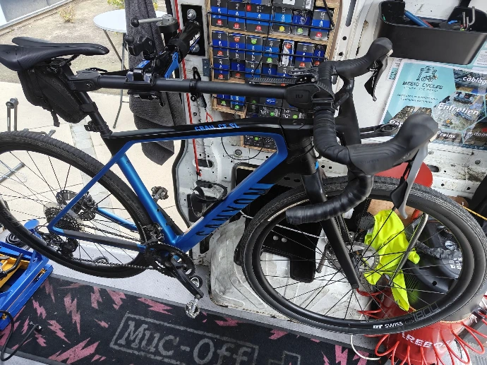 Vélo gravel de marque Canyon