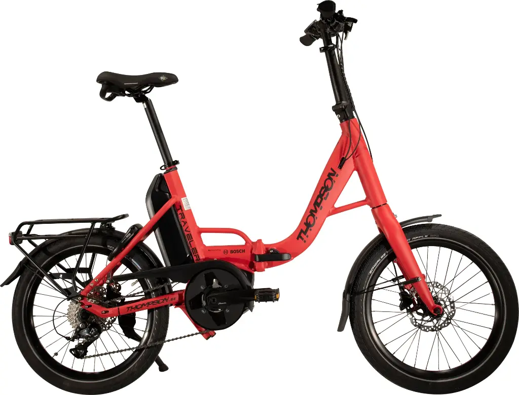 2022-traveler-rood-front.webp